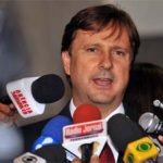 Assessor do líder do PDT no Senado contrata a mulher em mais uma prática de nepotismo