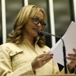 Eventual cassação do mandato de Jaqueline Roriz poderia se transformar em “harakiri” político