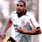 Com vitória sofrida no Pacaembu, Corinthians despacha o Atlético-MG e volta à liderança do Brasileirão