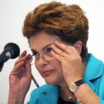Dilma reúne-se com líderes da base aliada, deixa de lado escândalo no Trabalho e aborda crise mundial