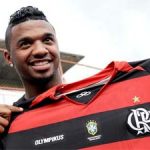 Vasco da Gama comemora antes da hora, mas terá pela frente o goleiro corintiano do Flamengo
