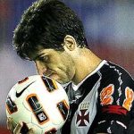 Vasco vacila, cede empate à Universidad de Chile e terá tarefa difícil em Santiago na próxima quarta-feira