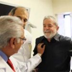 Pesquisador morre e não consegue recursos para equipamento contra câncer que afeta a voz