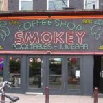 Tráfico de drogas aumentou após restrição a “coffee shops” na Holanda, revela estudo
