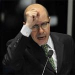 Demóstenes Torres será alvo de procedimento administrativo quando retornar ao MP de Goiás