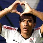 Após a conquista da Copa Libertadores, Corinthians teme desmanche e busca reforços