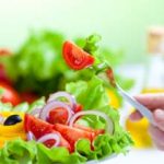 Dieta das mulheres é mais sustentável que a masculina, diz estudo