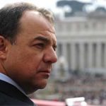 Sérgio Cabral abusa da polêmica dos royalties do petróleo e suspende pagamento de bolsistas da UERJ