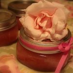 Anastácia Katritsis traz receita de doce de pétalas de rosas