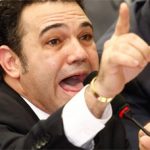 O Brasil está desmoronando, mas os políticos insistem em patrocinar protestos contra Marco Feliciano