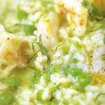 Risotto de camarão e ervilha com manjericão e hortelã