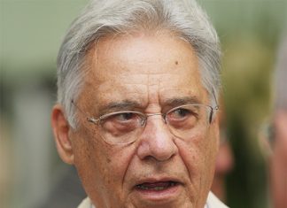 Filhos de Fernando Henrique Cardoso interditam o ex-presidente por Alzheimer