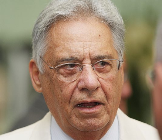 Filhos de Fernando Henrique Cardoso interditam o ex-presidente por Alzheimer