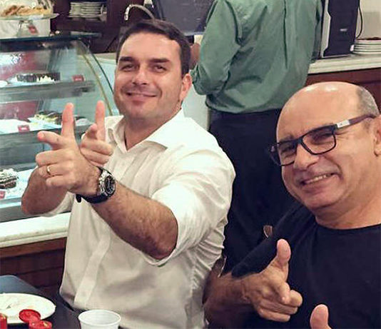 TSE ignora fatos e mantém veto a postagens que ligam Flávio Bolsonaro ao crime organizado