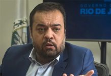 Operação policial: marionete dos governadores de direita, Cláudio Castro de novo muda de opinião