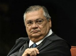 Dino solicita à Câmara explicações sobre viagem do deputado Mário Frias ao exterior