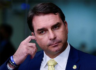 Ataque de Flávio às urnas eletrônicas mostra que golpismo e covardia são fatores genéticos