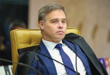 Mendonça recorre ao devaneio e diz ser ilegal decisão de Flávio Dino sobre diretores da PF